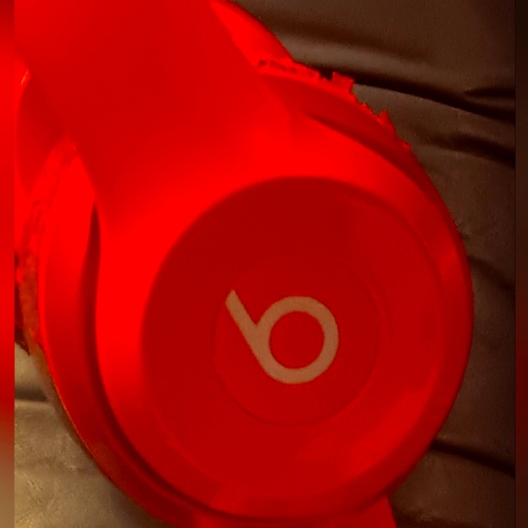 Beats solo headphones - Picture 1 of 1